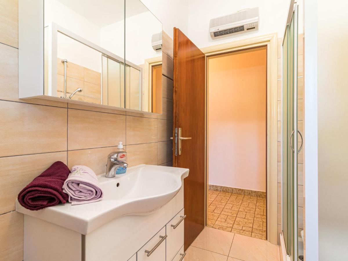 Holiday Home Larisa - Ipc141 By Interhome Pićan Esterno foto